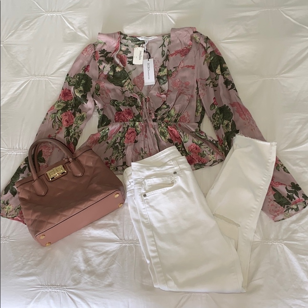 BCBG BLUSH PINK FLORAL BLOUSE